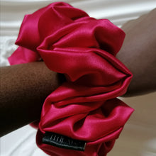 Load image into Gallery viewer, &quot;Royal Hibiscus&quot; Mulberry Silk Scrunchie
