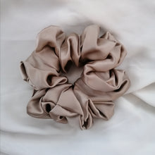 Load image into Gallery viewer, &quot;Ikoyi&quot; Mulberry Silk Scrunchie
